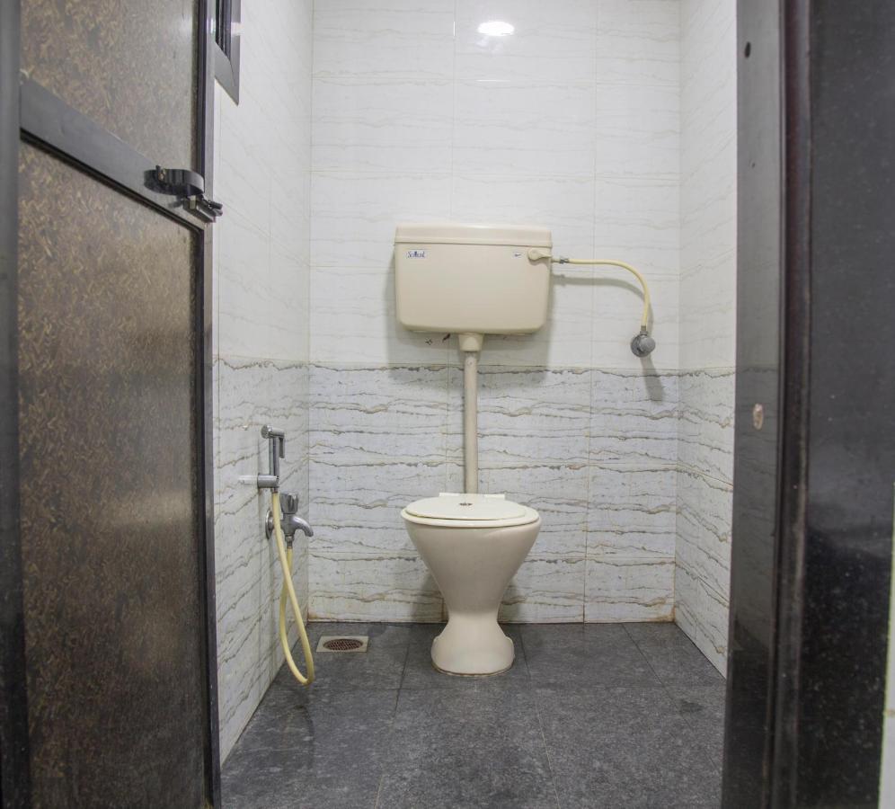 Relax Guest House มุมไบ ภายนอก รูปภาพ