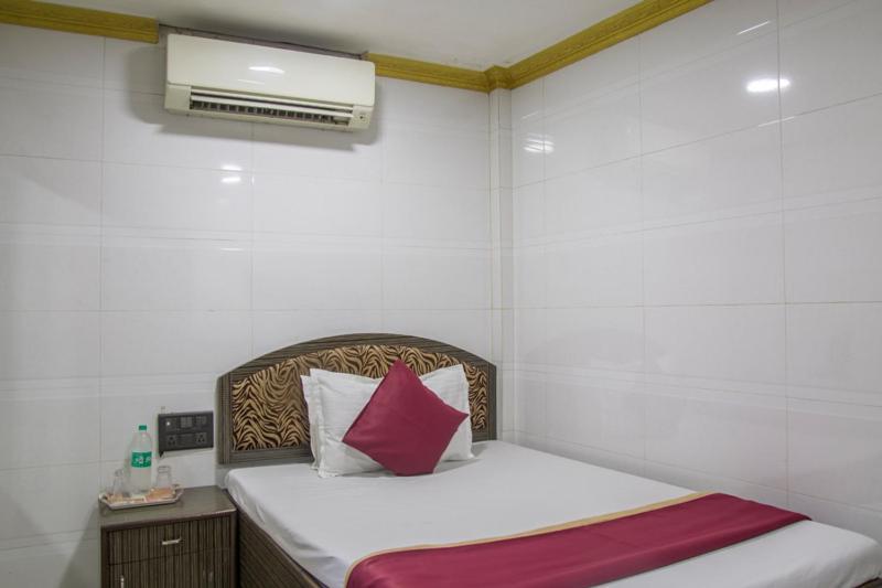Relax Guest House มุมไบ ภายนอก รูปภาพ