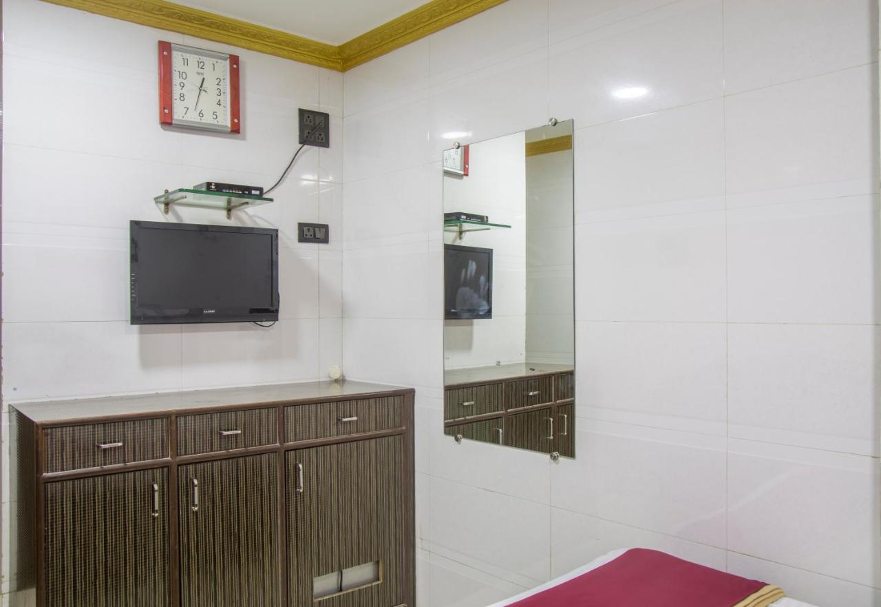 Relax Guest House มุมไบ ภายนอก รูปภาพ