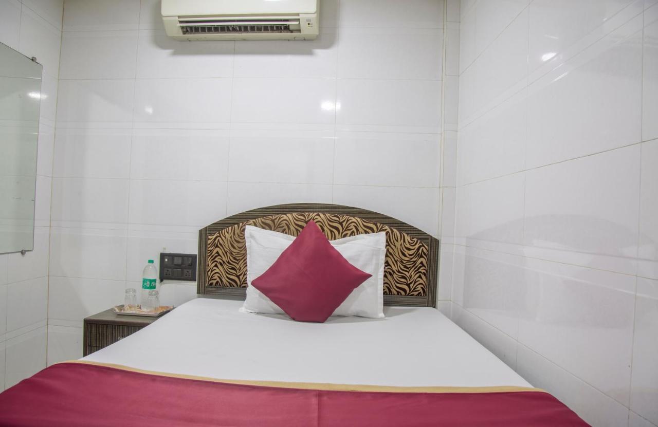 Relax Guest House มุมไบ ภายนอก รูปภาพ